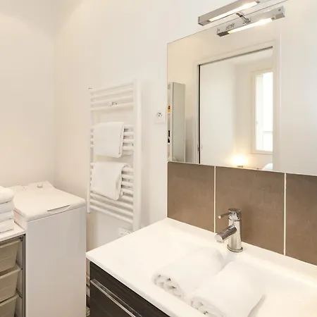 Pick A Flat - Champs Elysees / Niel Apartment Paris